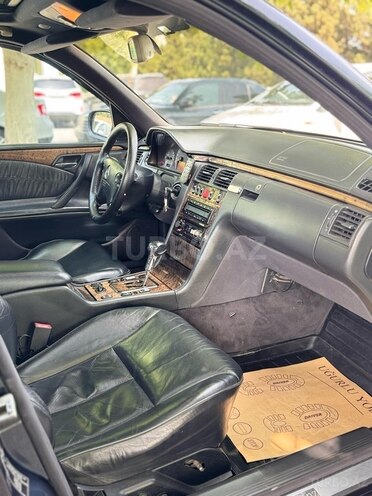 Mercedes E 240 2000, 400,000 km - 2.4 l - Gəncə