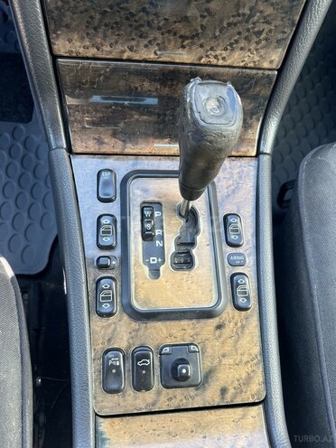 Mercedes E 240 1999, 257,000 km - 2.4 l - Bakı