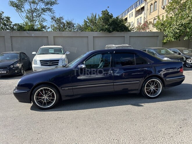 Mercedes E 240 1999, 257,000 km - 2.4 l - Bakı