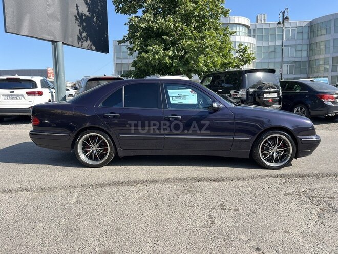 Mercedes E 240 1999, 257,000 km - 2.4 l - Bakı