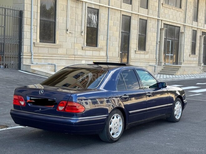 Mercedes E 240 1998, 402,000 km - 2.4 l - Bakı