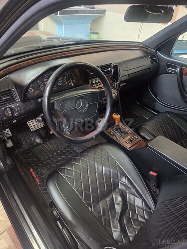 Mercedes C 240 1997, 327,700 km - 2.4 l - Tovuz