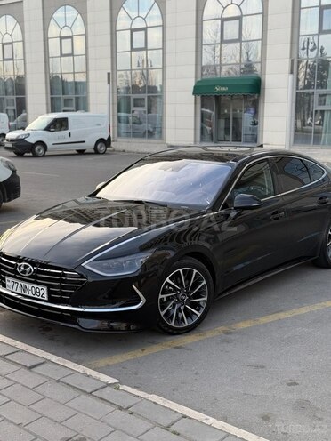 Hyundai Sonata-2