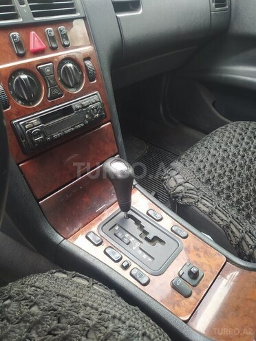 Mercedes C 240 1997, 309,258 km - 2.4 л - Astara