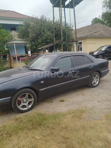 Mercedes C 240 1997, 309,258 km - 2.4 л - Astara