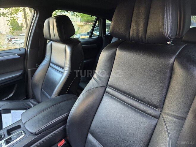 BMW X6 M 2012, 138,000 km - 4.4 л - Bakı