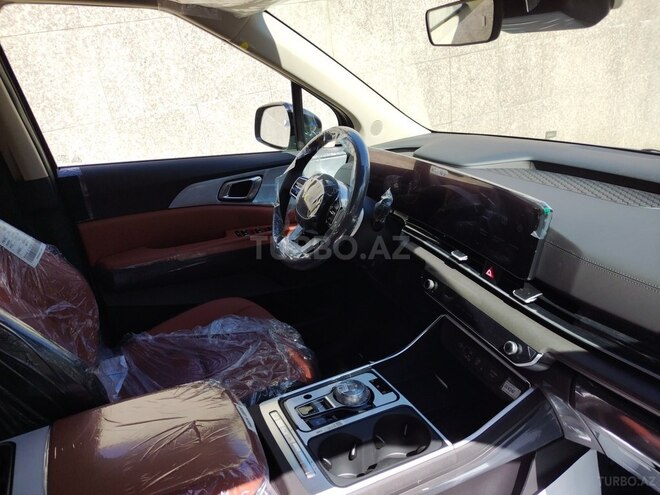 Kia Carnival-9
