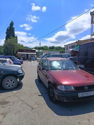 Opel Astra 1996, 677,358 km - 1.6 l - Quba