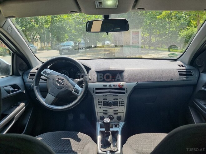 Opel Astra 2009, 318,652 km - 1.4 l - Gəncə