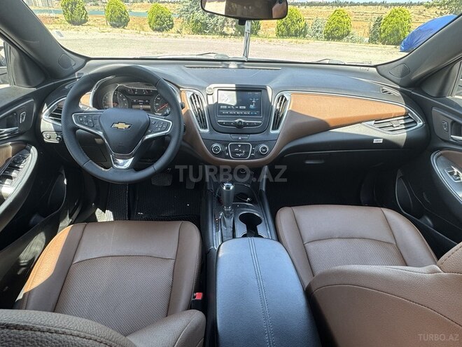 Chevrolet Malibu-9