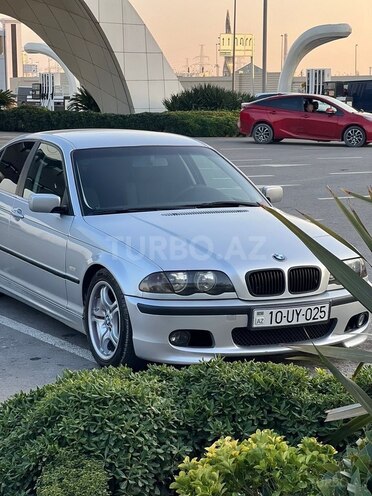 BMW 323-2