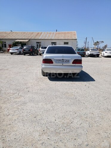 Mercedes E 300 1998, 355,000 km - 3.0 l - Bakı