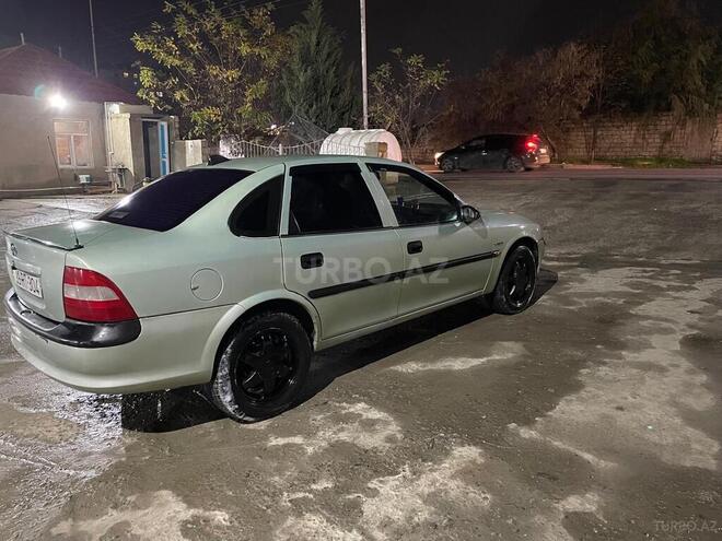 Opel Vectra 1996, 350,000 km - 1.8 l - Bakı