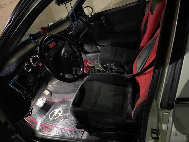 Opel Vectra 1996, 350,000 km - 1.8 l - Bakı