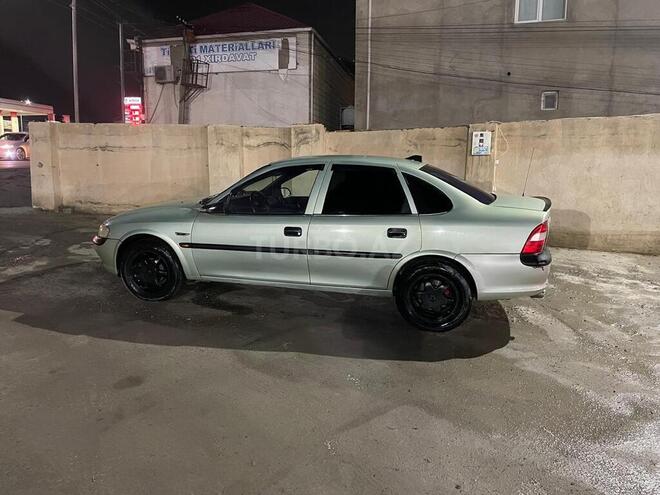 Opel Vectra 1996, 350,000 km - 1.8 l - Bakı