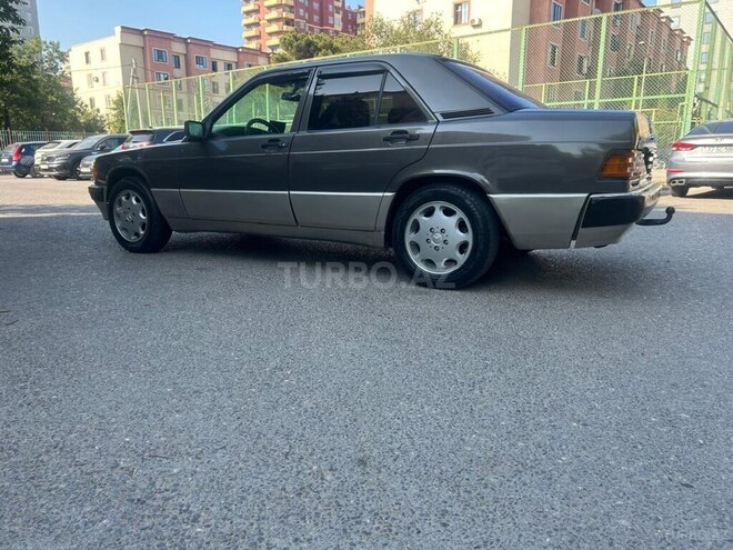 Mercedes 190-3