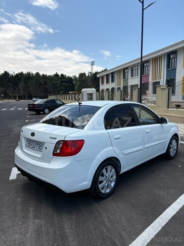 Kia Rio 2011, 600,000 km - 1.6 l - Sumqayıt