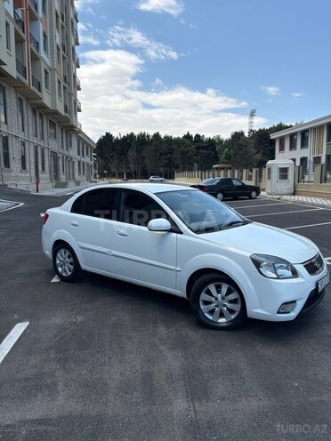 Kia Rio 2011, 600,000 km - 1.6 l - Sumqayıt