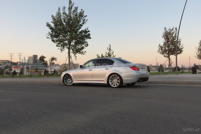 BMW 530 2004, 279,000 km - 3.0 l - Bakı