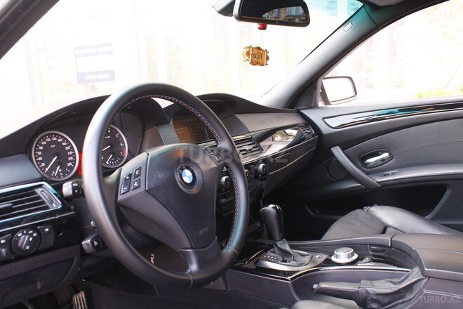 BMW 530 2004, 279,000 km - 3.0 l - Bakı