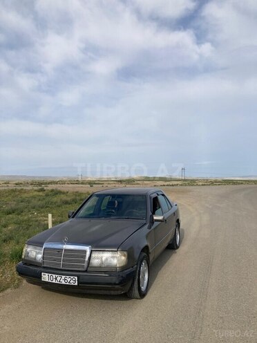 Mercedes E 230 1990, 410,613 km - 2.3 l - Bakı