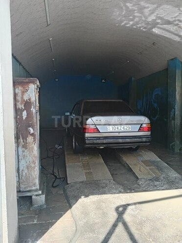 Mercedes E 230 1990, 410,613 km - 2.3 l - Bakı