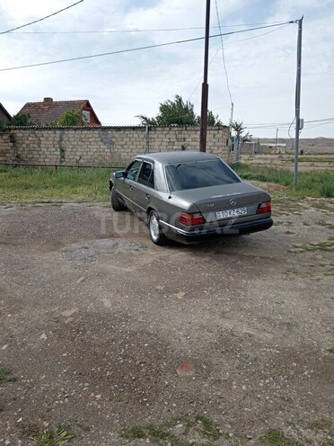 Mercedes E 230 1990, 410,613 km - 2.3 l - Bakı