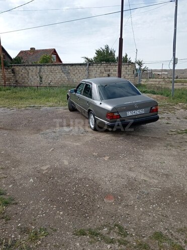 Mercedes E 230 1990, 410,613 km - 2.3 l - Bakı