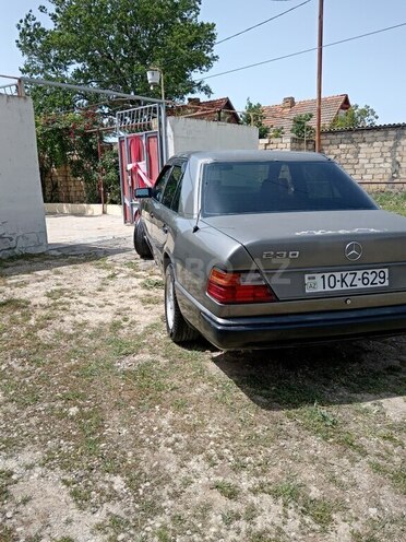 Mercedes E 230 1990, 410,613 km - 2.3 l - Bakı