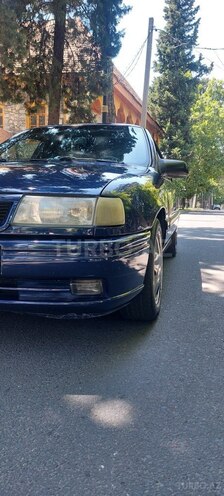 Opel Vectra 1995, 525,545 km - 2.0 l - Qax