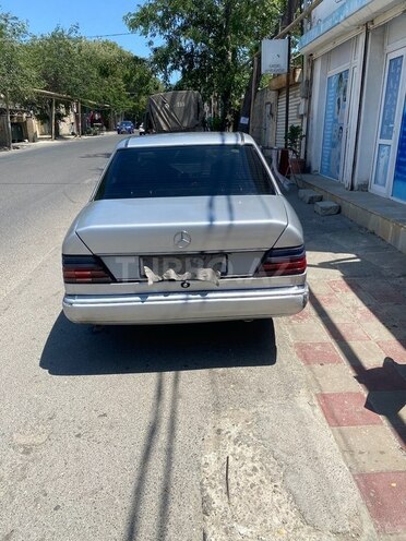 Mercedes E 200 1992, 500,000 km - 2.0 l - Bakı