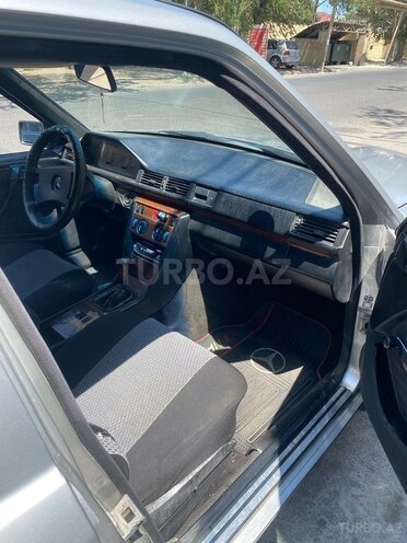 Mercedes E 200 1992, 500,000 km - 2.0 l - Bakı