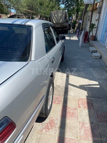 Mercedes E 200 1992, 500,000 km - 2.0 l - Bakı