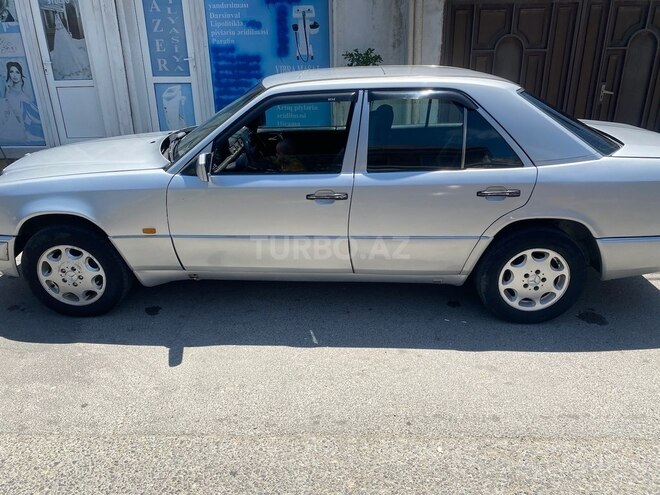 Mercedes E 200 1992, 500,000 km - 2.0 l - Bakı