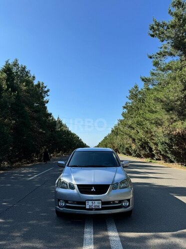 Mitsubishi Airtrek 2004, 240,000 km - 2.0 л - Gəncə