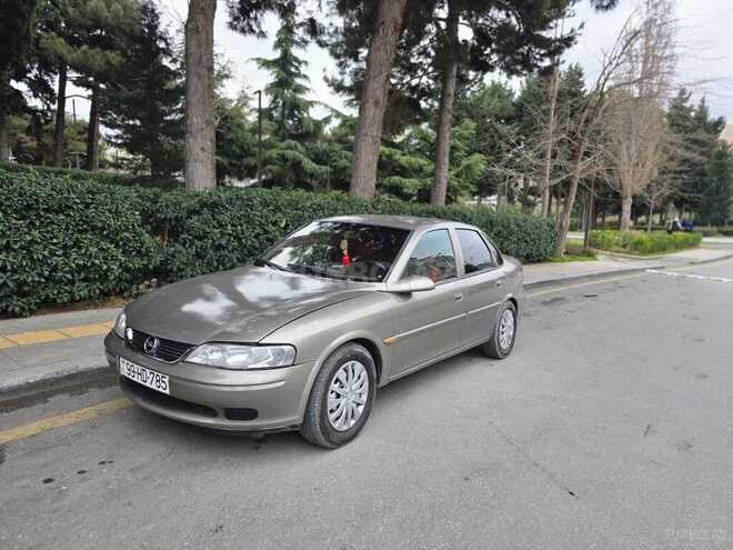 Opel Vectra 1999, 300,000 km - 1.6 l - Bakı