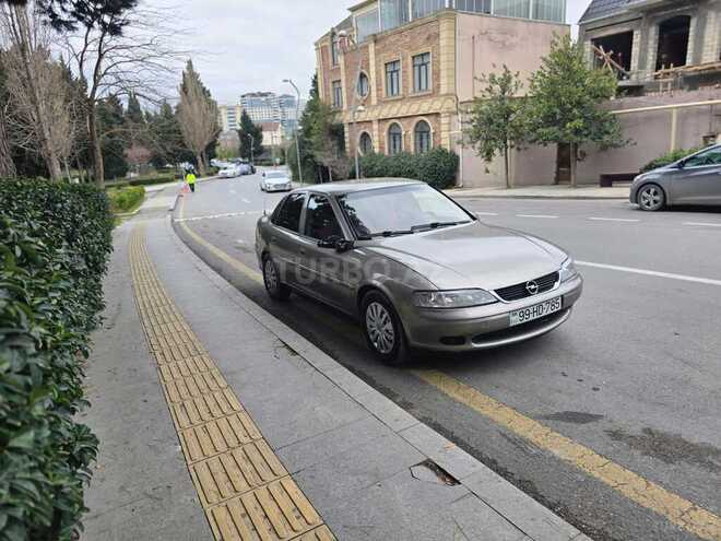 Opel Vectra 1999, 300,000 km - 1.6 l - Bakı