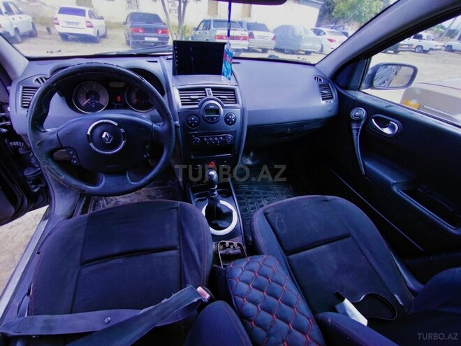 Renault Megane-7