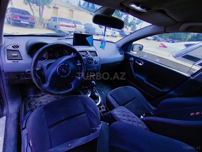 Renault Megane-9