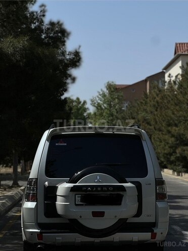 Mitsubishi Pajero 2008, 235,000 km - 3.0 l - Bakı