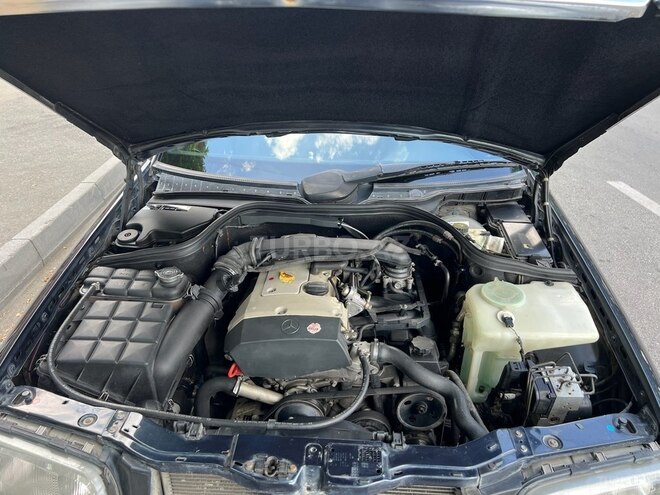 Mercedes C 180 1998, 318,000 km - 1.8 l - İsmayıllı