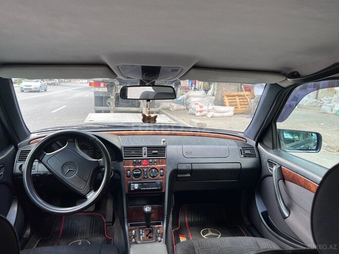 Mercedes C 180 1998, 318,000 km - 1.8 l - İsmayıllı