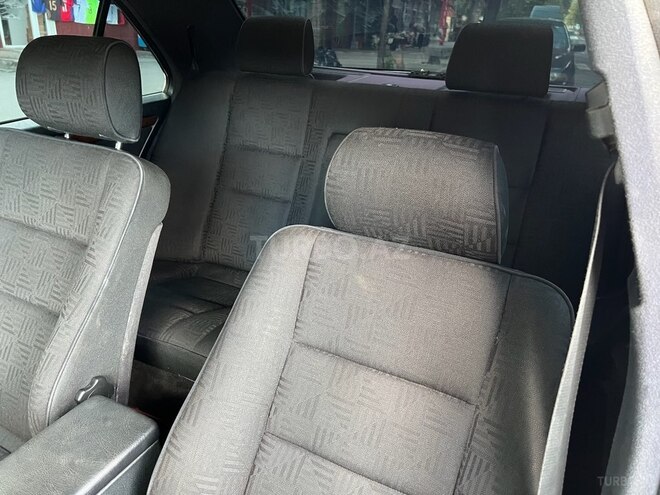 Mercedes C 180 1998, 318,000 km - 1.8 l - İsmayıllı