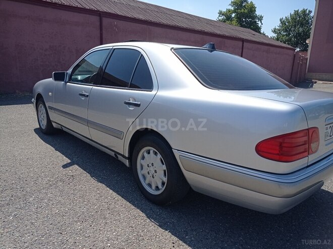 Mercedes E 200 1998, 267,848 km - 2.0 l - Gəncə
