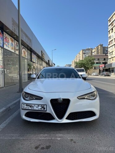 Alfa Romeo Giulia 2020, 73,000 km - 2.0 l - Bakı