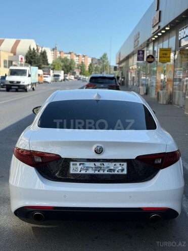 Alfa Romeo Giulia 2020, 73,000 km - 2.0 l - Bakı