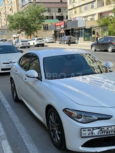 Alfa Romeo Giulia 2020, 73,000 km - 2.0 l - Bakı