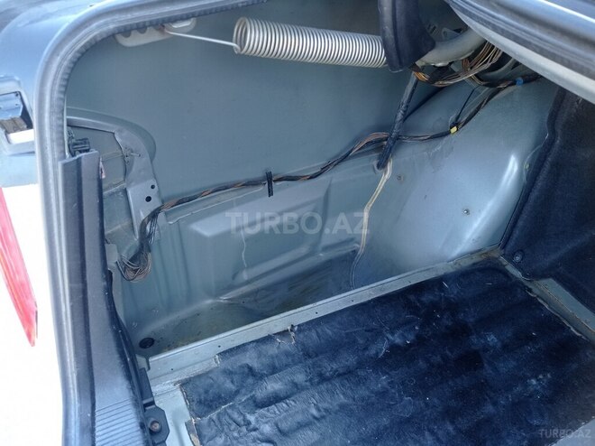 Mercedes E 200 1998, 267,848 km - 2.0 l - Gəncə
