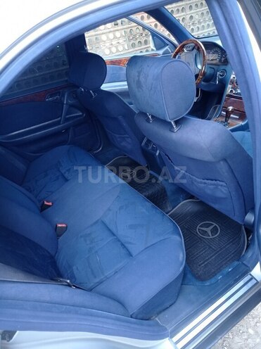 Mercedes E 200 1998, 267,848 km - 2.0 l - Gəncə