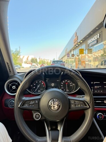 Alfa Romeo Giulia 2020, 73,000 km - 2.0 l - Bakı